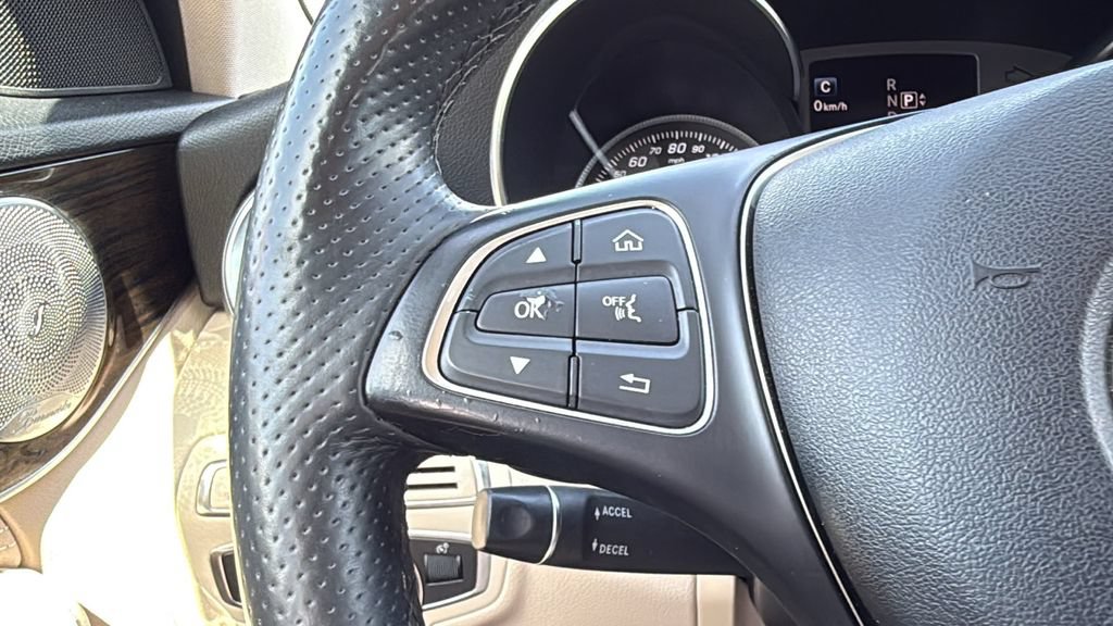Used 2015 Mercedes-Benz C 300 4MATIC Sedan image 29