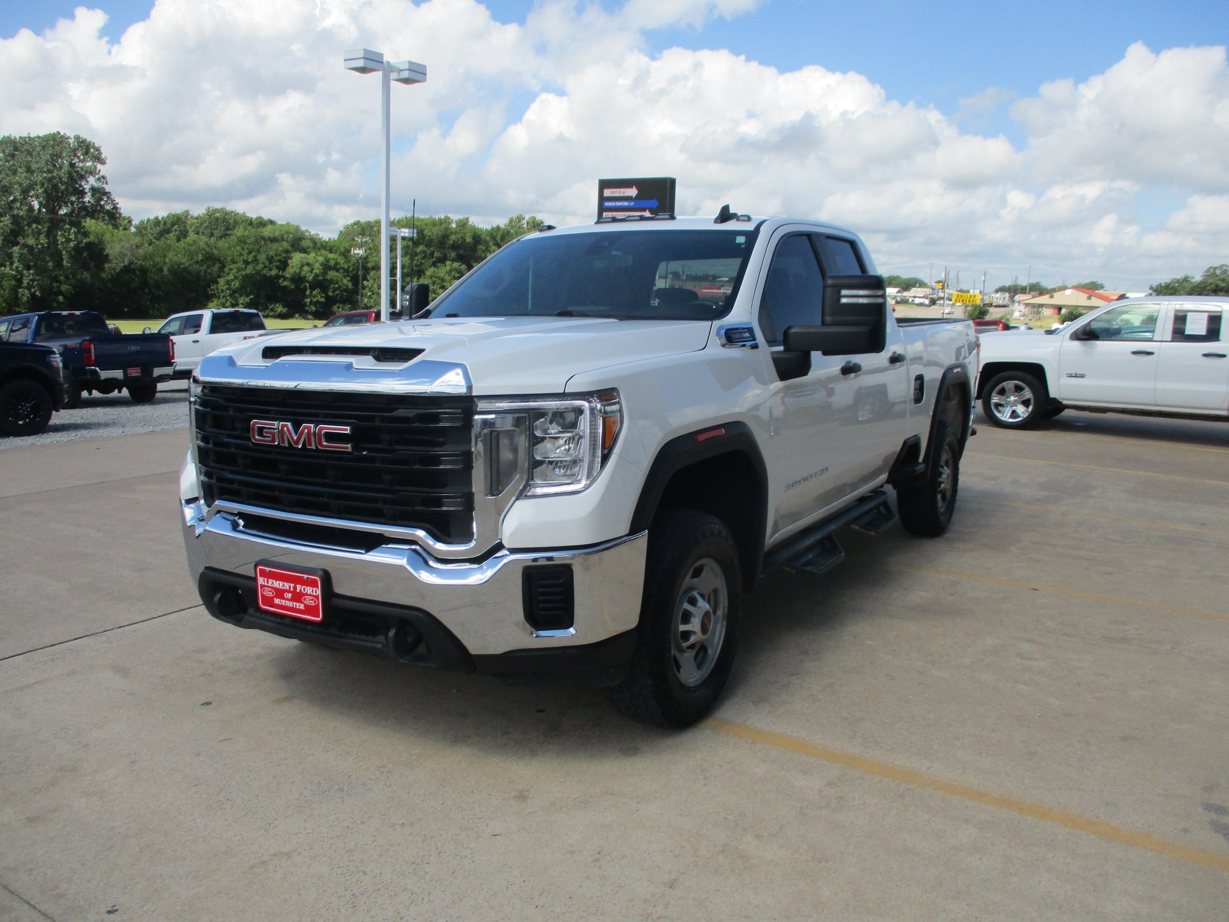 Used 2022 GMC Sierra 2500 Pro w/ Convenience Package AWD/4WD image 7