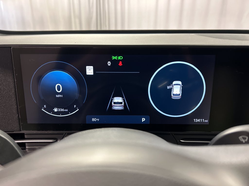 Used 2025 Hyundai Kona SEL AWD/4WD image 14