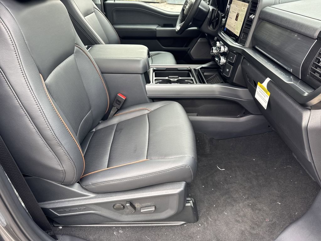 New 2026 Ford F350 Lariat w/ Black Appearance Package image 13