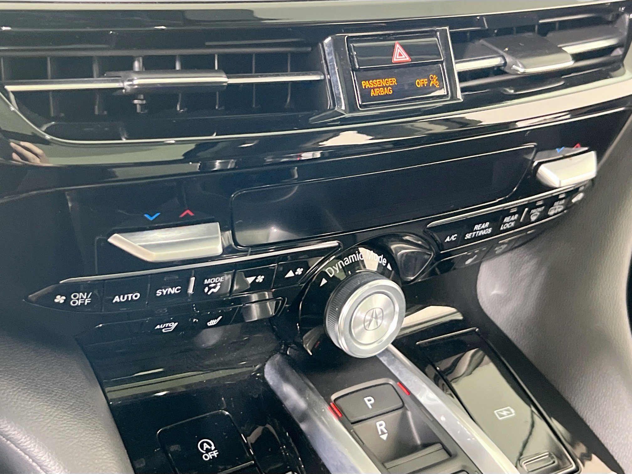 Used 2023 Acura MDX SH-AWD image 15