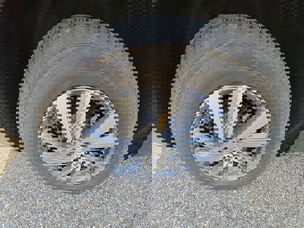 Used 2022 Chevrolet Equinox Premier AWD/4WD image 38