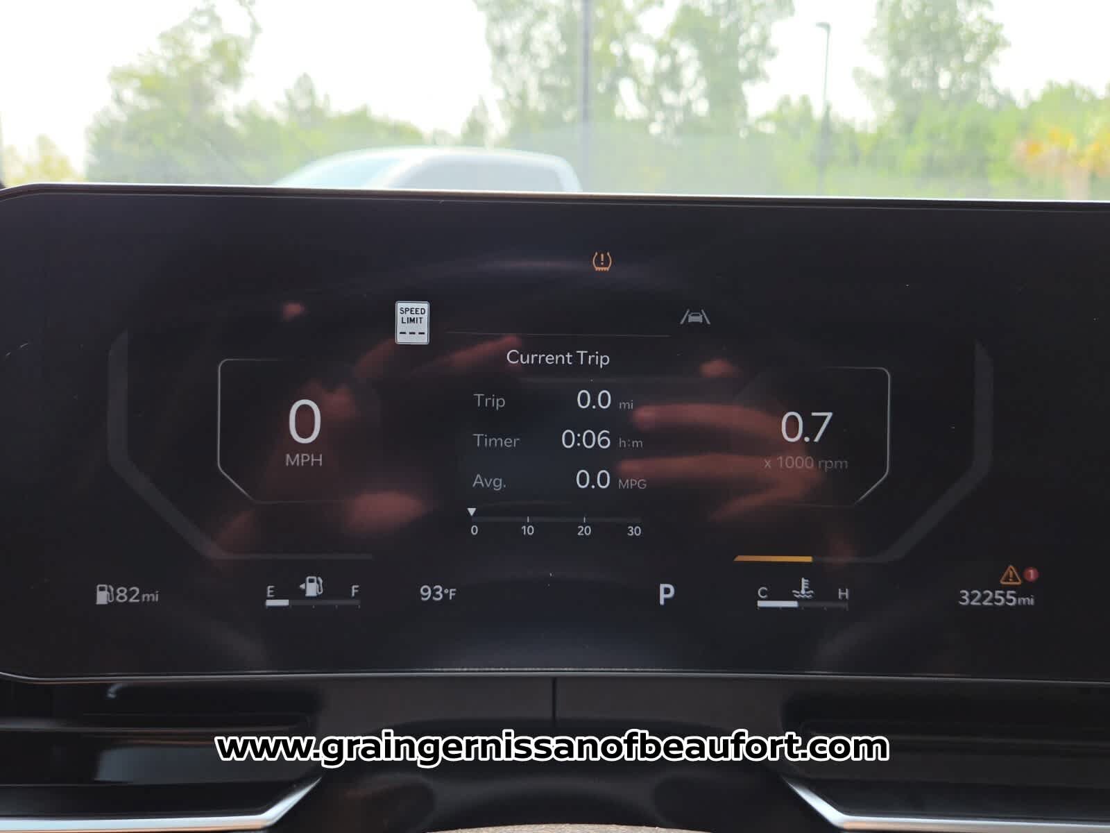 Used 2025 Kia Carnival SX FWD image 14