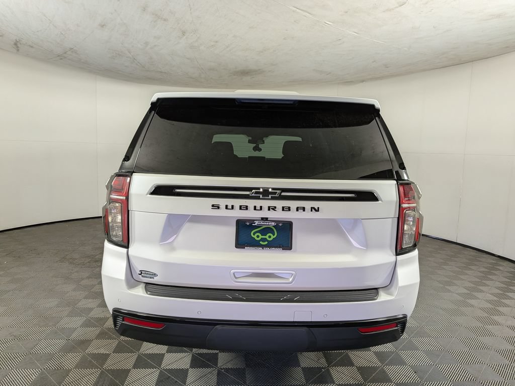 Certified 2024 Chevrolet Suburban Z71 w/ Luxury Package AWD/4WD image 9