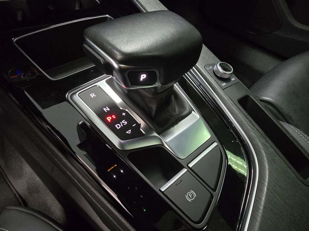 Used 2022 Audi A5 2.0T Premium w/ Convenience Package image 17