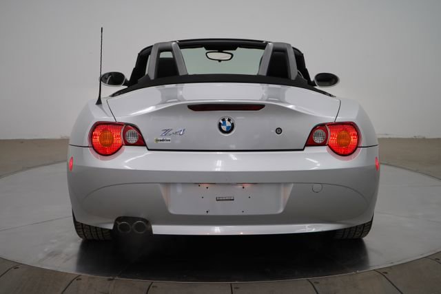Used 2003 BMW Z4 2.5i image 15