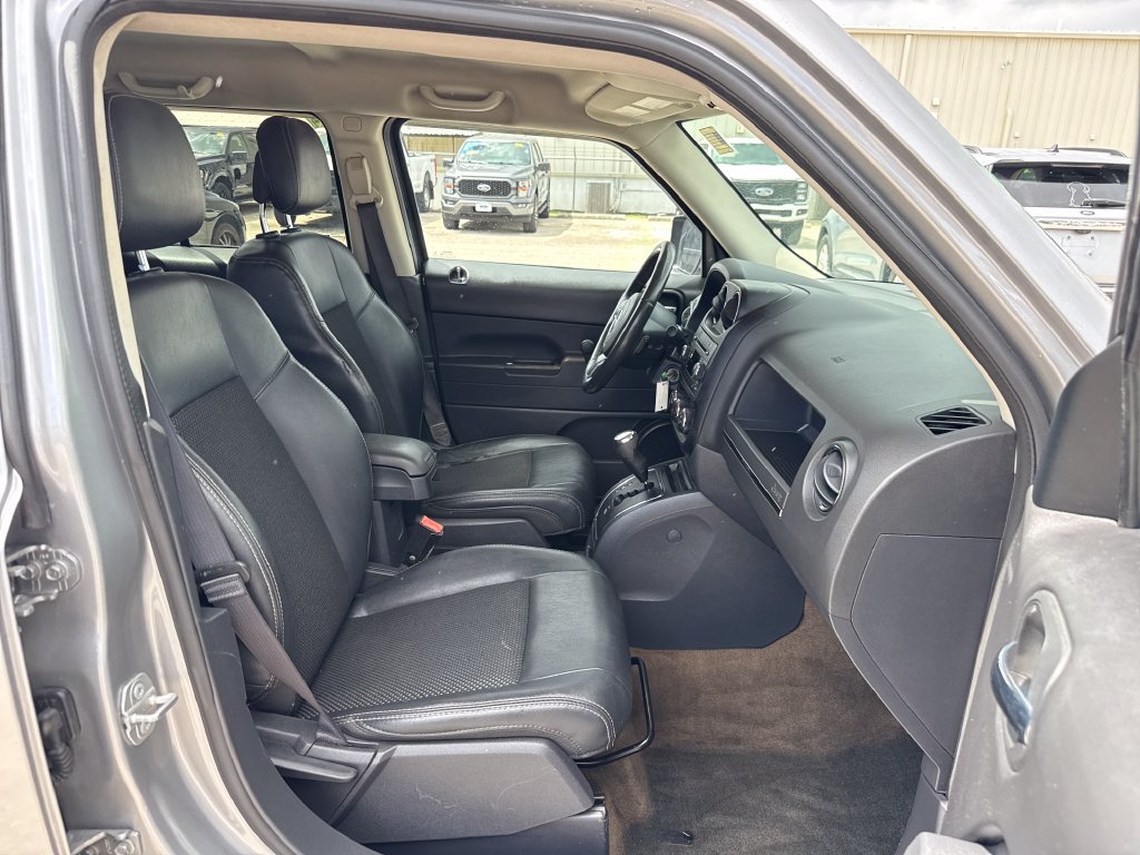 Used 2016 Jeep Patriot Sport FWD image 22