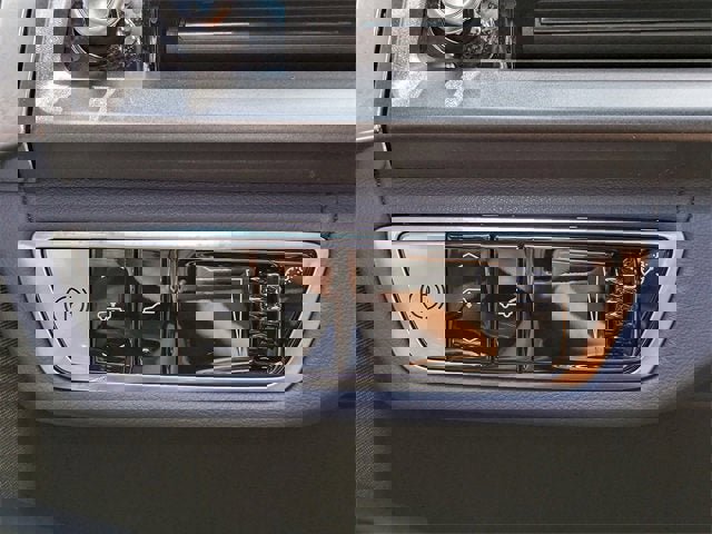 New 2026 Cadillac Vistiq Premium Luxury w/ LPO, Floor Liner Package image 26