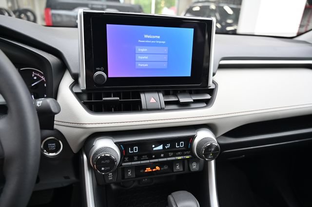 Used 2024 Toyota RAV4 XLE w/ Convenience Package AWD/4WD image 15