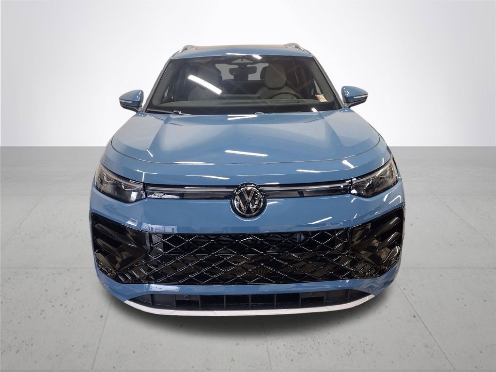 New 2026 Volkswagen Tiguan SEL R-Line image 3