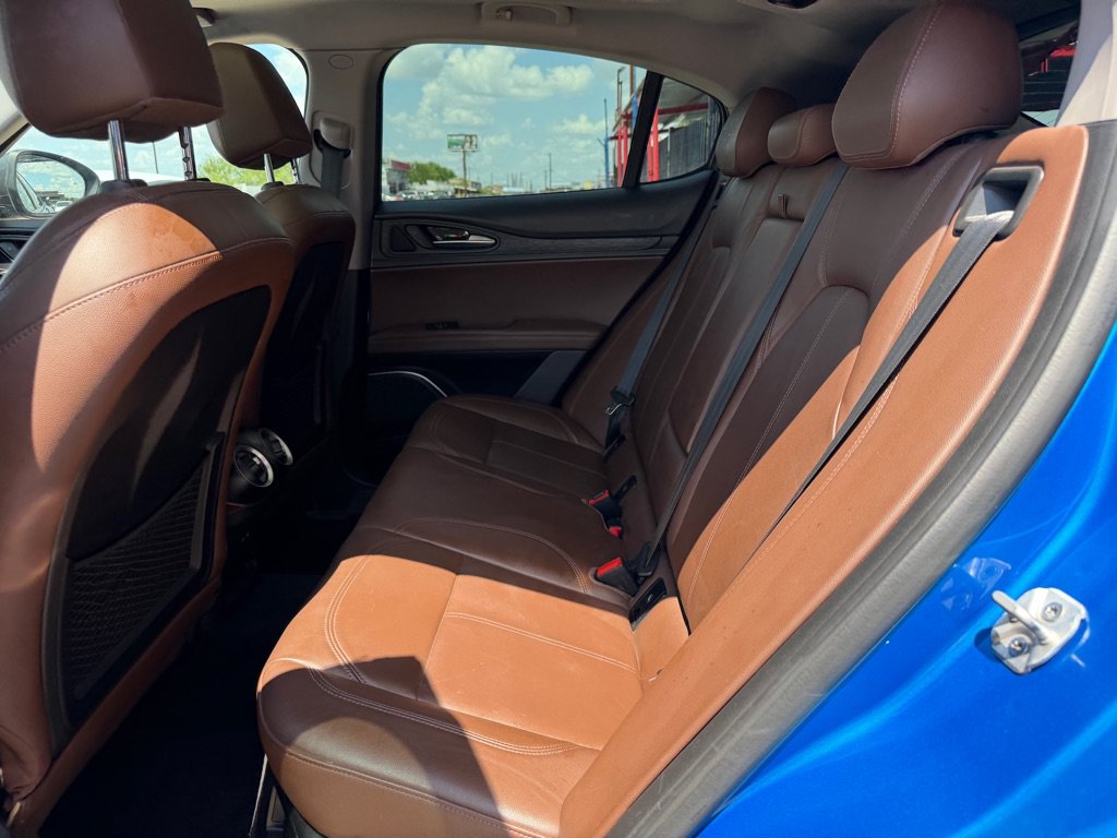 Used 2019 Alfa Romeo Stelvio AWD w/ Nero Edizione image 26