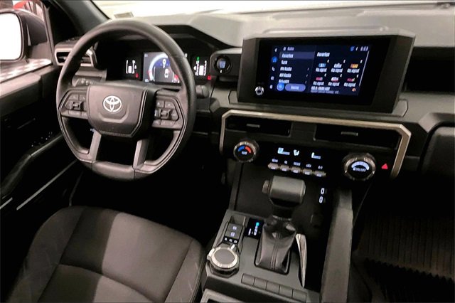 Used 2025 Toyota Tacoma SR image 5