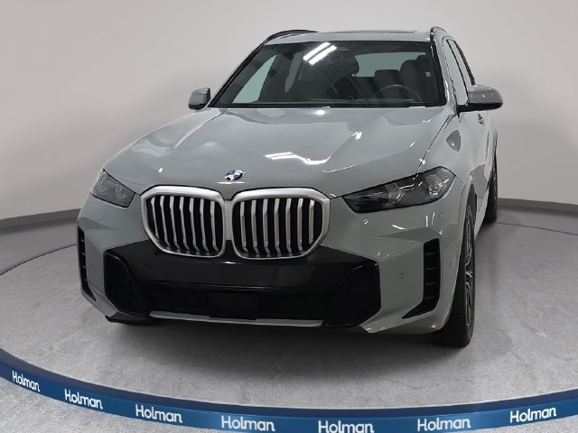 Used 2024 BMW X5 xDrive40i w/ M Sport Package AWD/4WD image 3