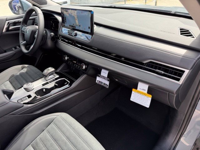 New 2026 Mitsubishi Outlander SE FWD image 9