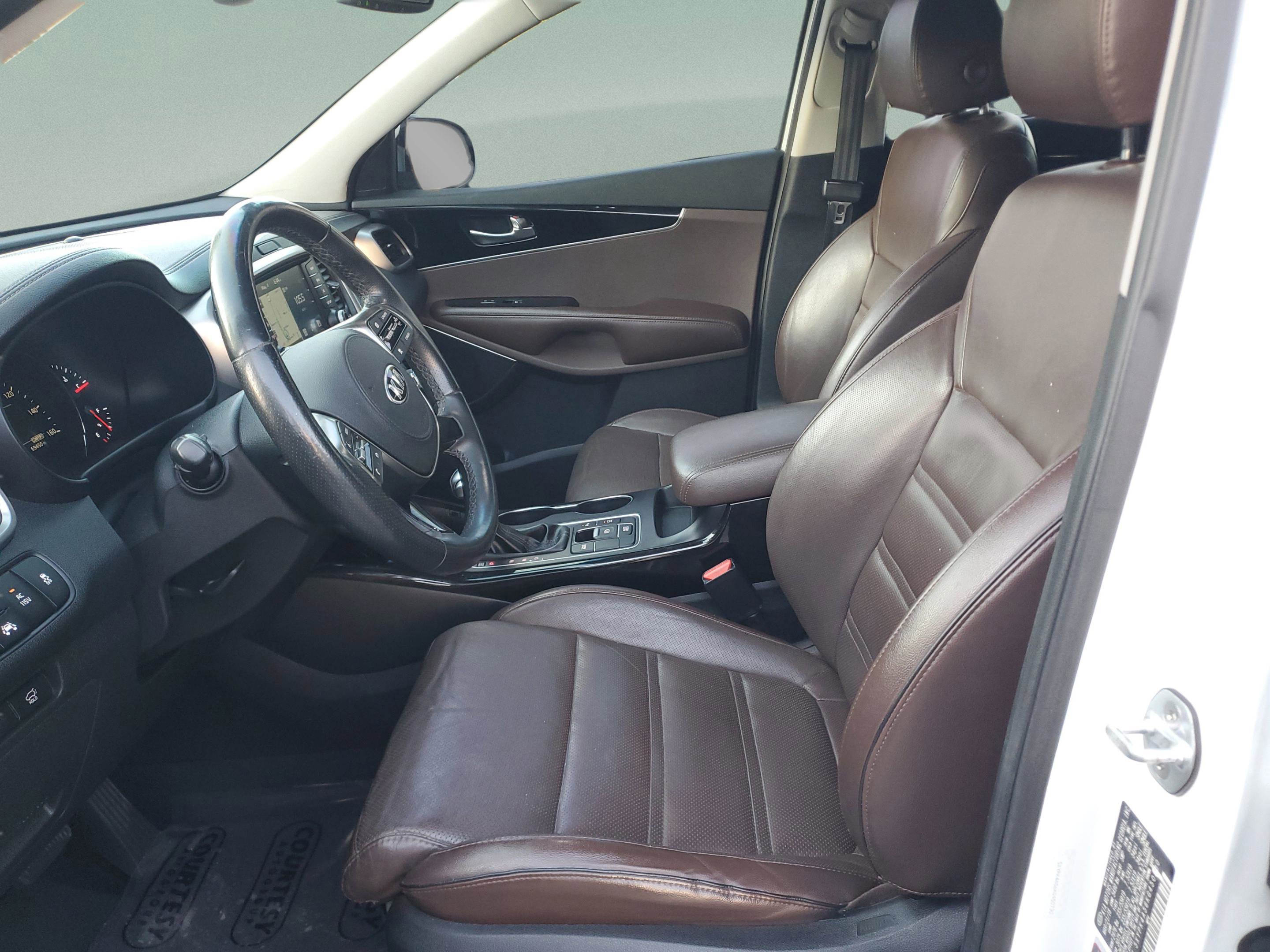 Certified 2019 Kia Sorento SX w/ SX Touring Package FWD image 18