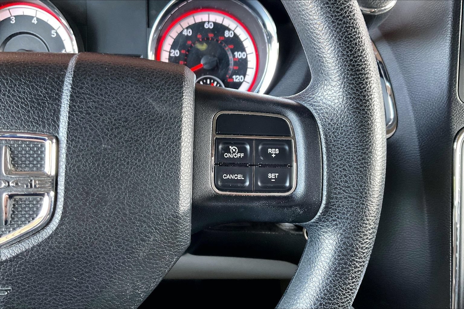 Used 2011 Dodge Grand Caravan Express FWD image 11