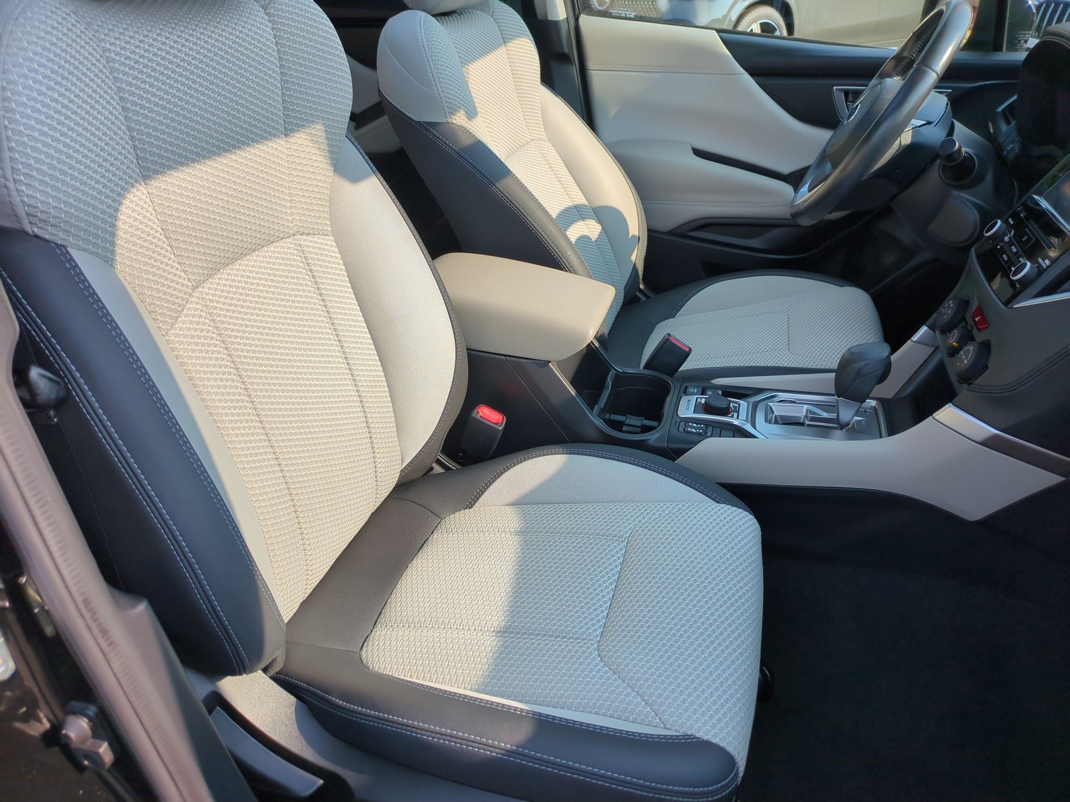 Used 2021 Subaru Forester Premium AWD/4WD image 32