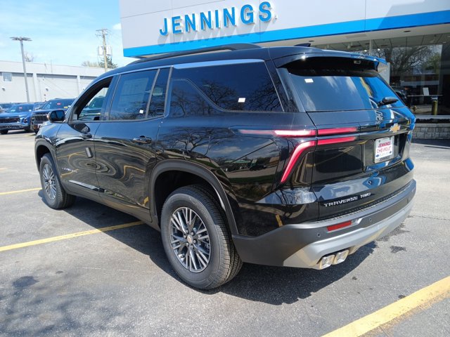 New 2026 Chevrolet Traverse LT w/ Driver Confidence Package AWD/4WD image 5