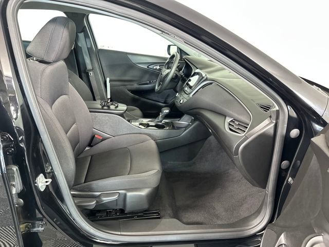 Used 2024 Chevrolet Malibu LT image 28
