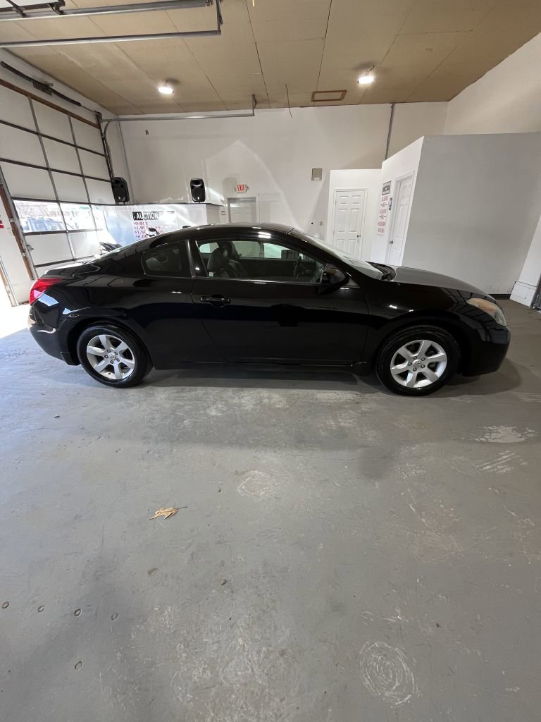 Used 2008 Nissan Altima 2.5 S w/ Premium Pkg FWD image 2