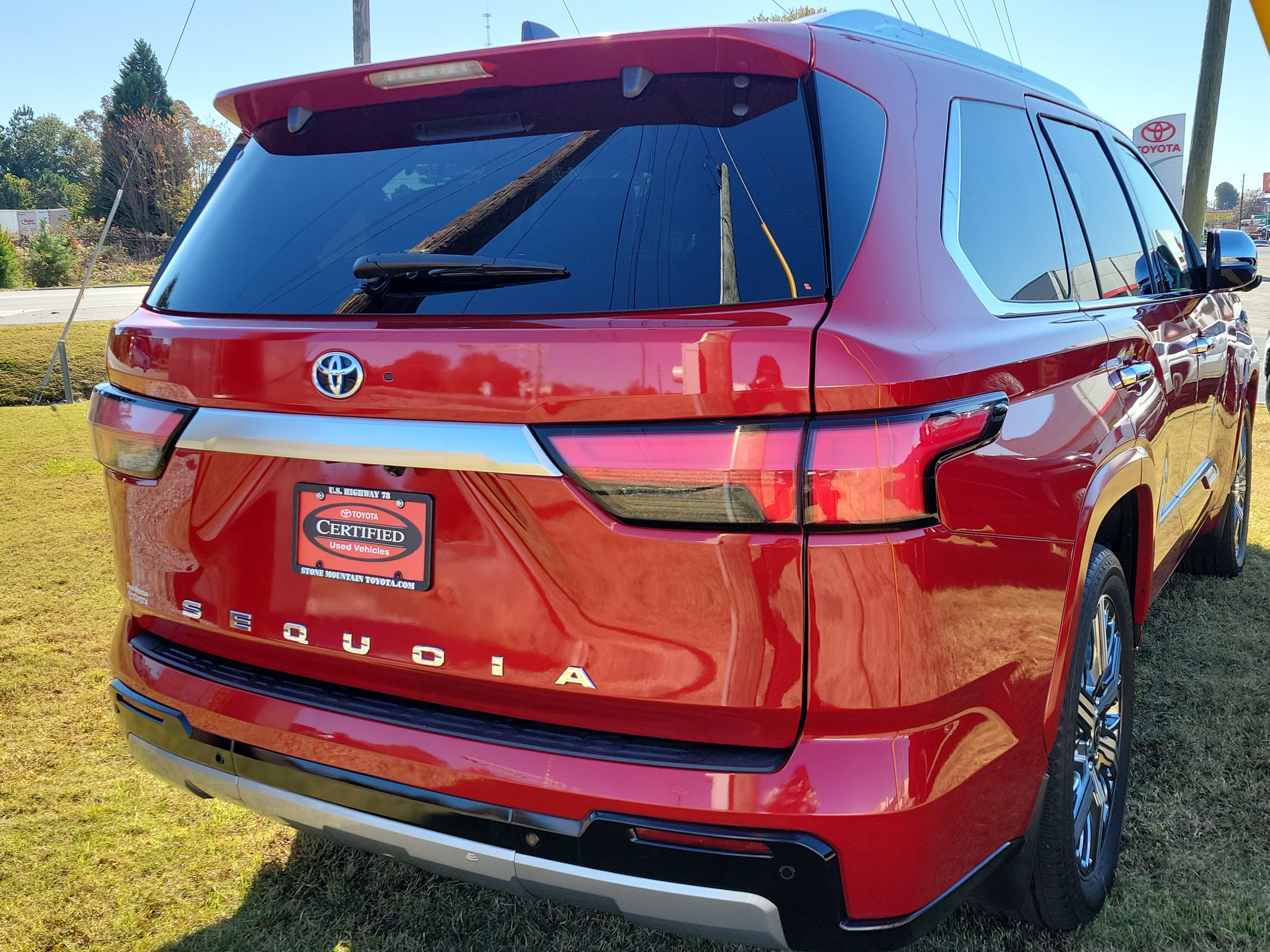 Used 2023 Toyota Sequoia Capstone image 6