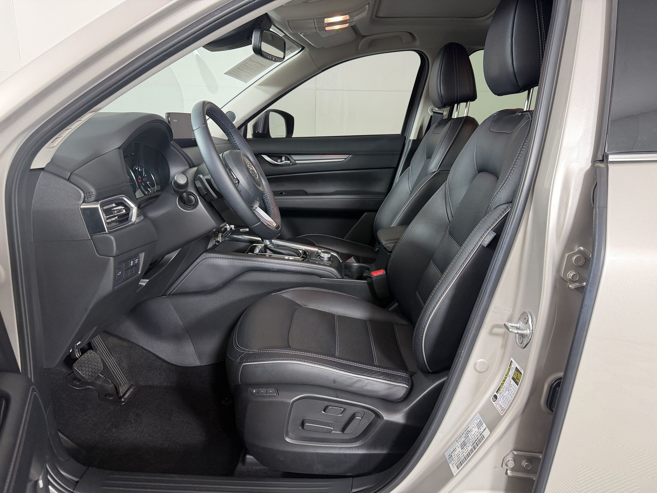 Used 2024 MAZDA CX-5 AWD 2.5 S w/ Premium Plus Pkg image 5