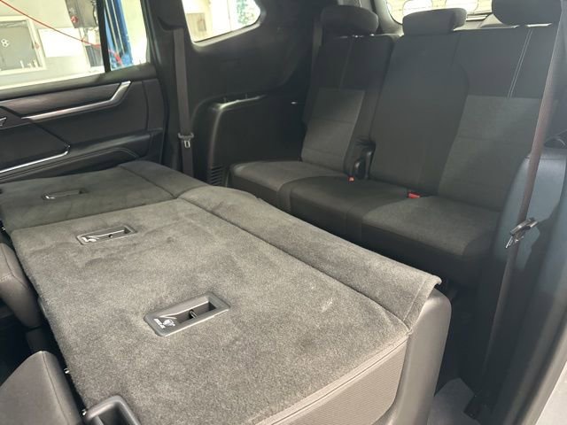 Used 2025 GMC Acadia Elevation image 43