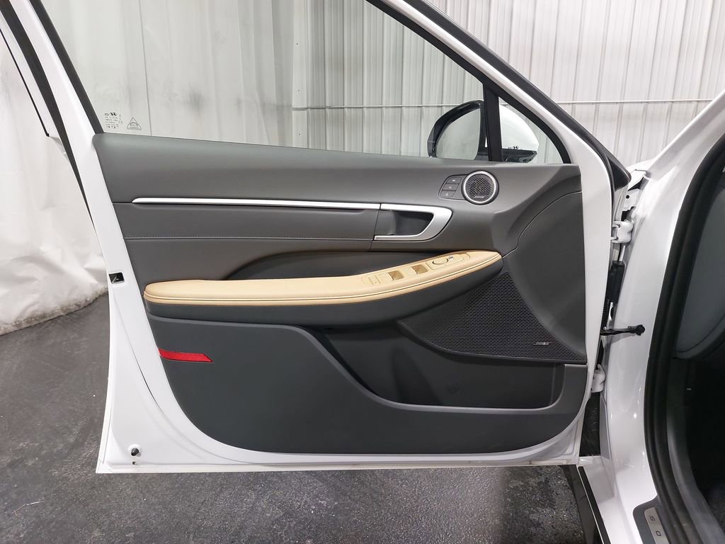 New 2026 Hyundai Sonata Limited image 28