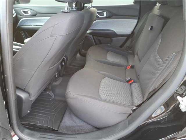 Used 2023 Jeep Compass Sport image 34