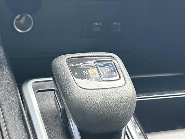 Used 2022 Nissan Pathfinder S AWD/4WD image 32