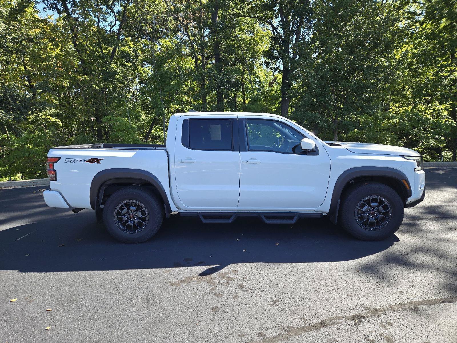 Used 2023 Nissan Frontier PRO-4X w/ Pro-4X Premium Package AWD/4WD image 2