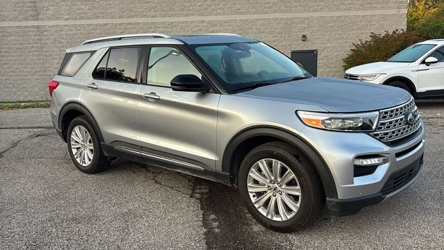 Used 2024 Ford Explorer Limited w/ Equipment Group 301A AWD/4WD image 25