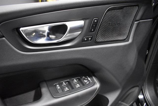 Used 2022 Volvo XC60 B5 Inscription w/ Climate Package image 15