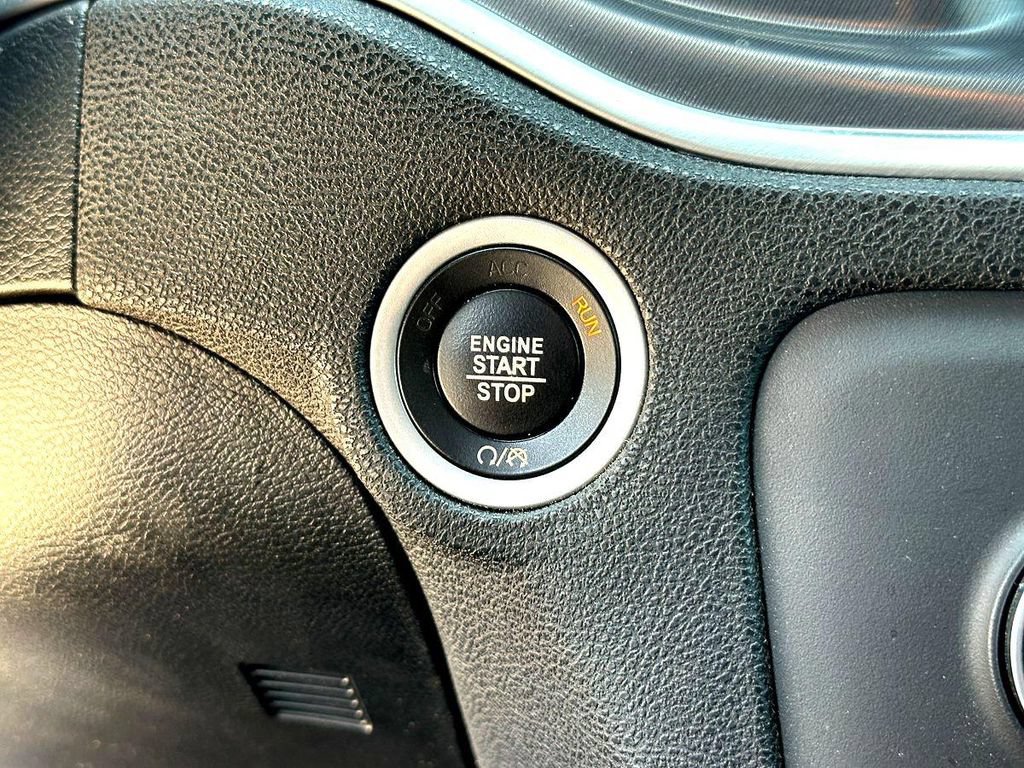 Used 2019 Dodge Charger SXT w/ Plus Group RWD image 18