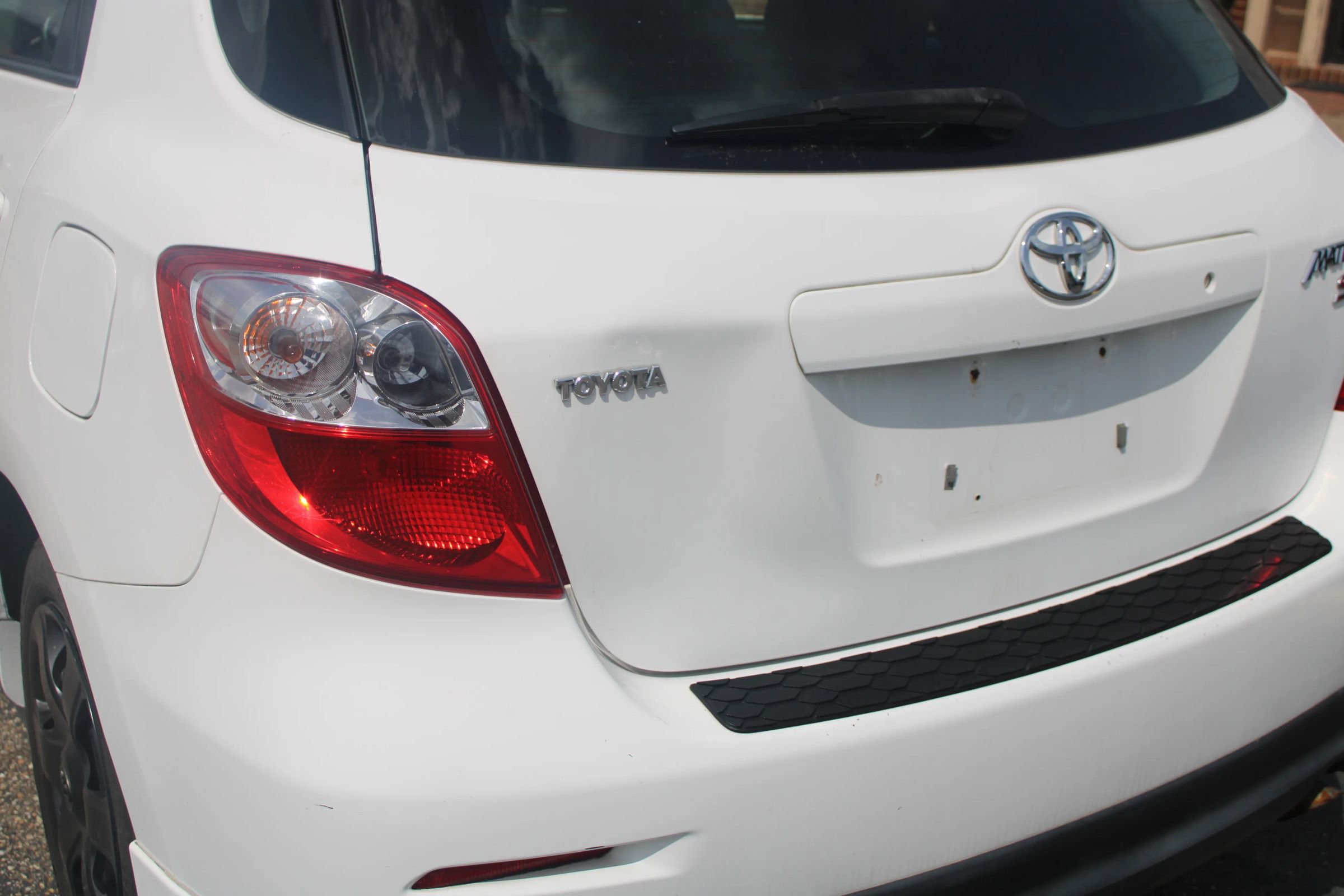 Used 2009 Toyota Matrix S w/ Preferred Accessory Pkg FWD image 4