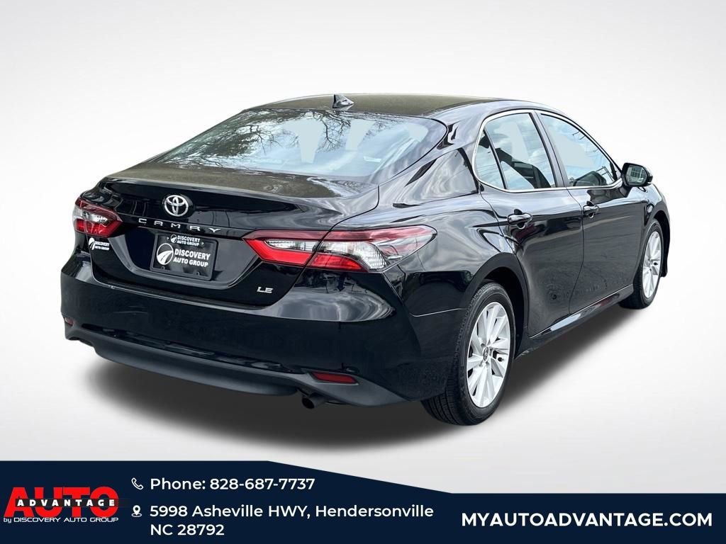 Used 2021 Toyota Camry LE FWD image 3