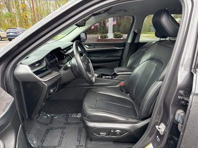 Used 2022 Jeep Grand Cherokee L Limited image 16