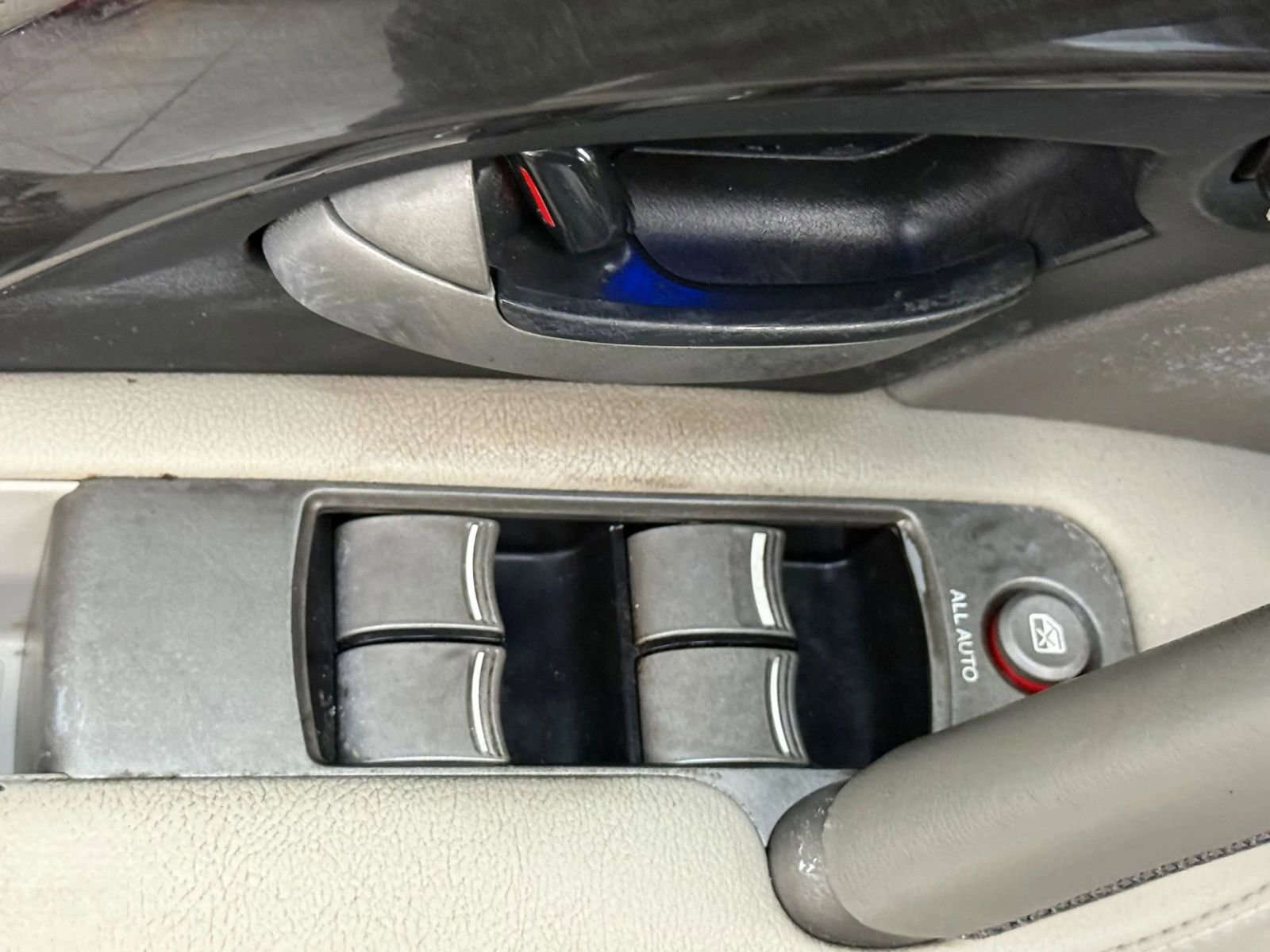 Used 2010 Acura RL AWD/4WD image 22