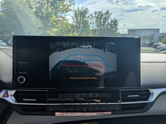 New 2026 Toyota Sienna XLE AWD/4WD image 25