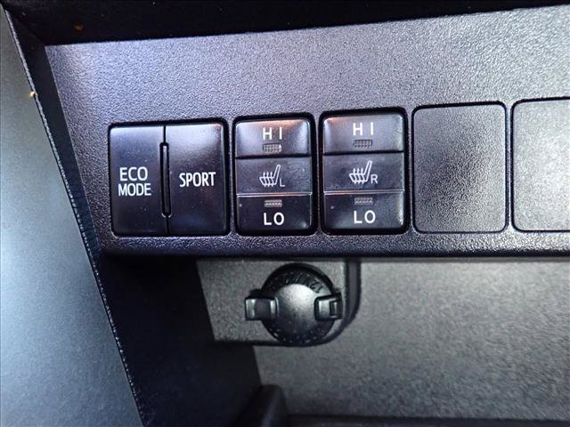 Used 2015 Toyota RAV4 Limited w/ Technology Package AWD/4WD image 21