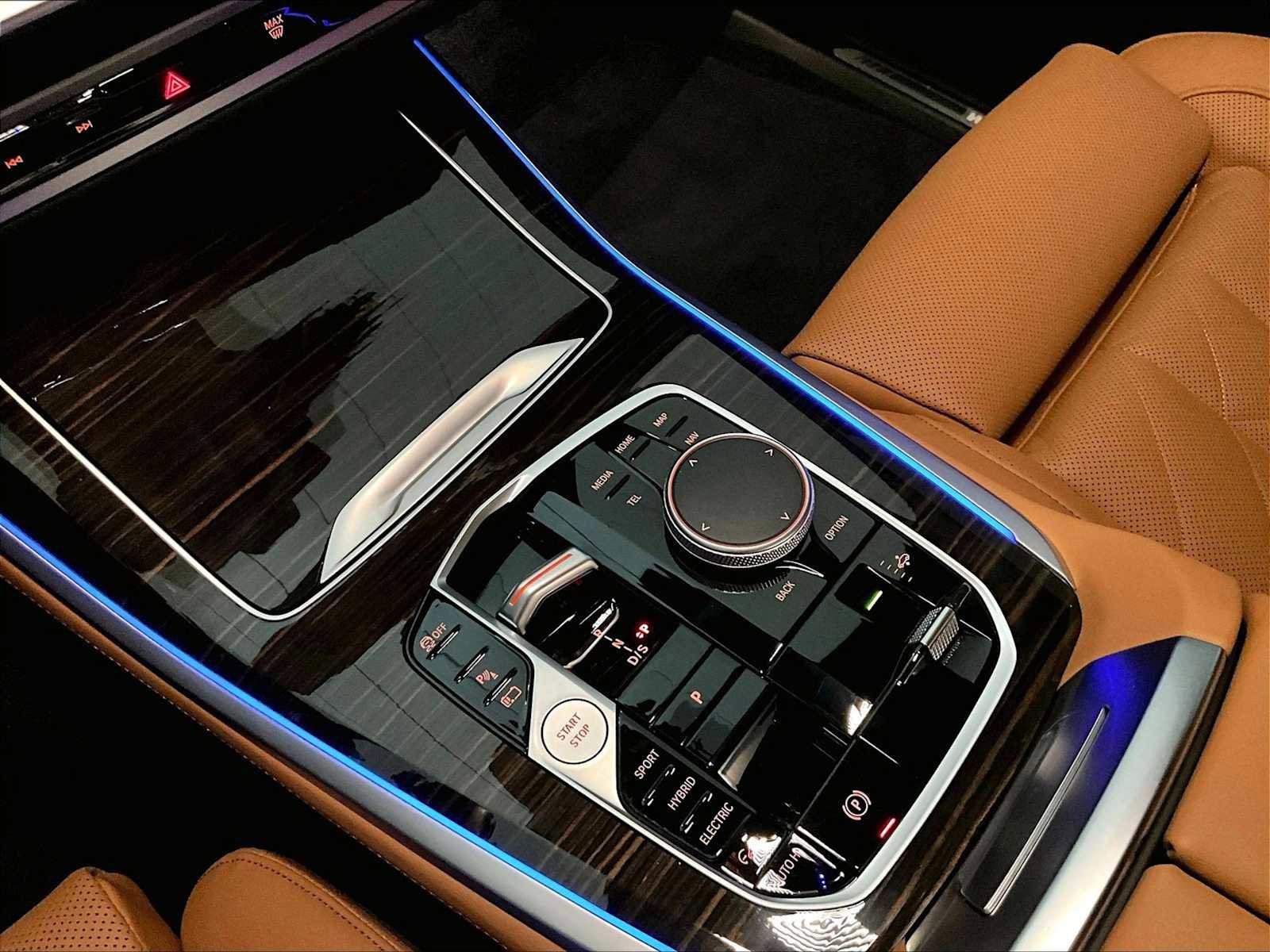 Used 2025 BMW X5 xDrive50e w/ M Sport Package image 20