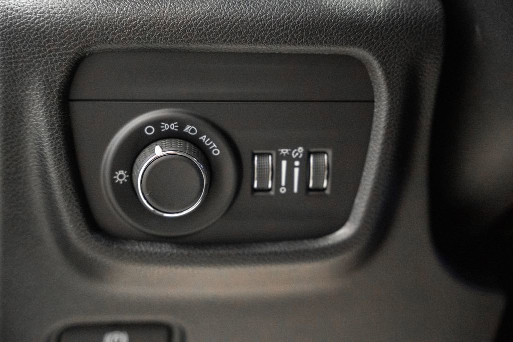 New 2025 Jeep Grand Cherokee 4WD image 39