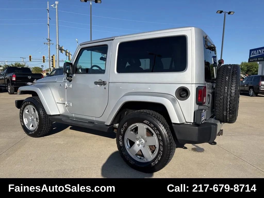 Used 2012 Jeep Wrangler Sahara w/ Dual Top Group image 11