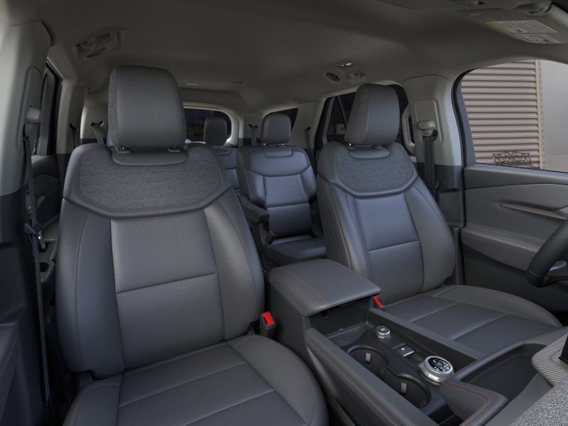 New 2026 Ford Explorer Active RWD image 10