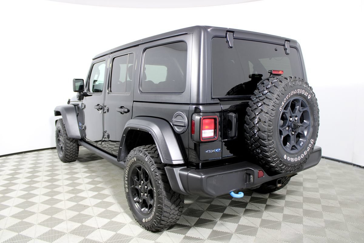 Used 2023 Jeep Wrangler Unlimited w/ Cold Weather Group AWD/4WD image 4