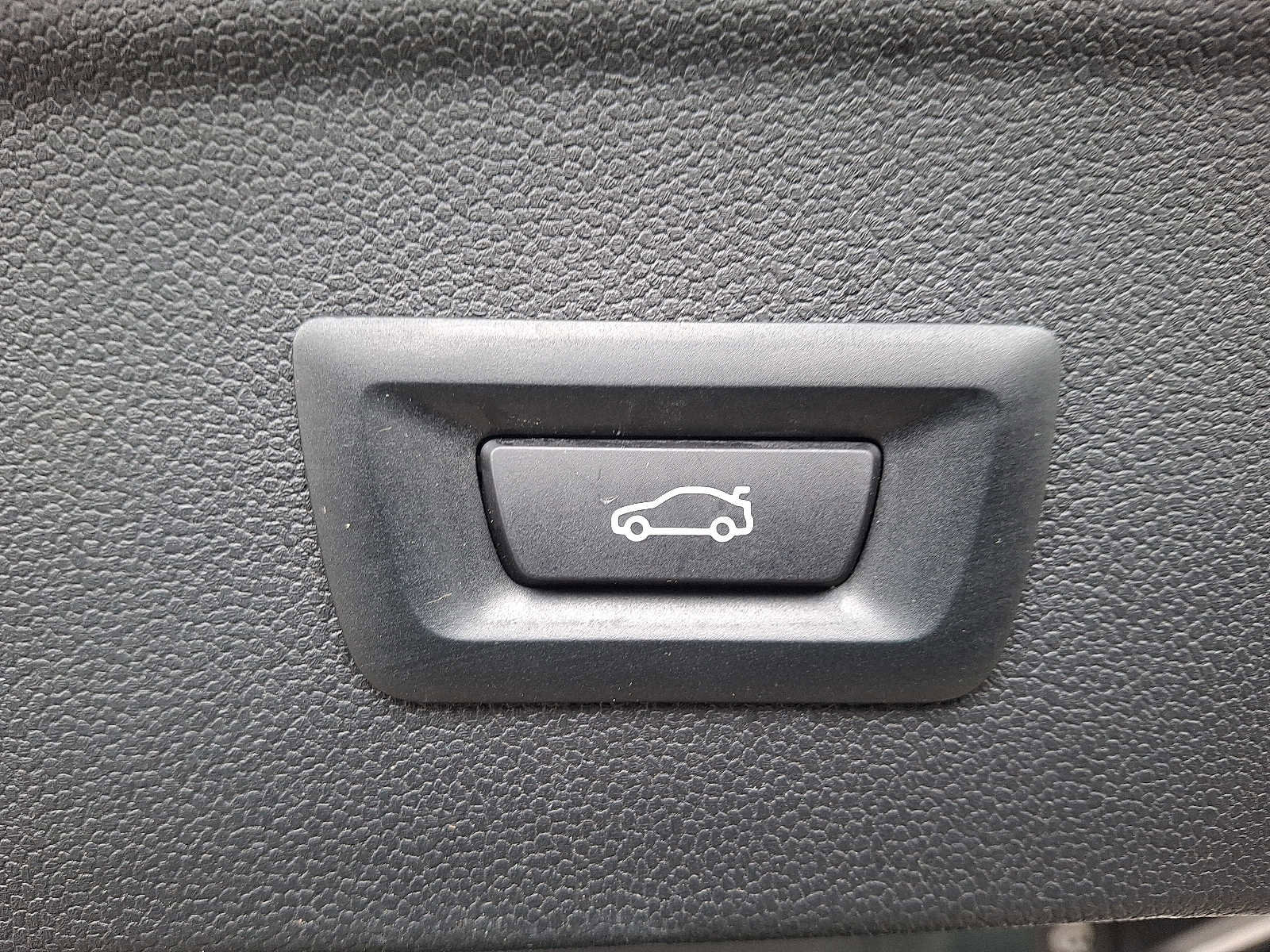 Used 2025 BMW iX M60 image 29