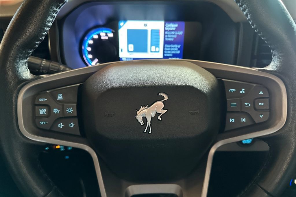 Used 2023 Ford Bronco Wildtrak image 24