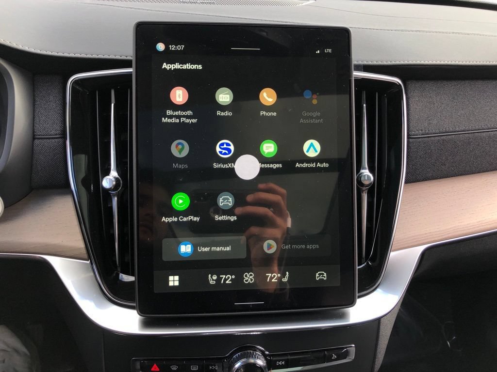 New 2026 Volvo XC90 B6 Plus w/ Protection Package Premier AWD/4WD image 18