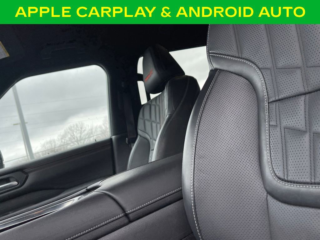 Used 2025 Nissan Armada PRO-4X image 16