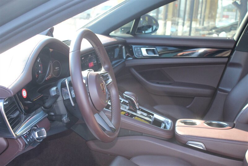 Used 2022 Porsche Panamera 4 AWD/4WD image 20